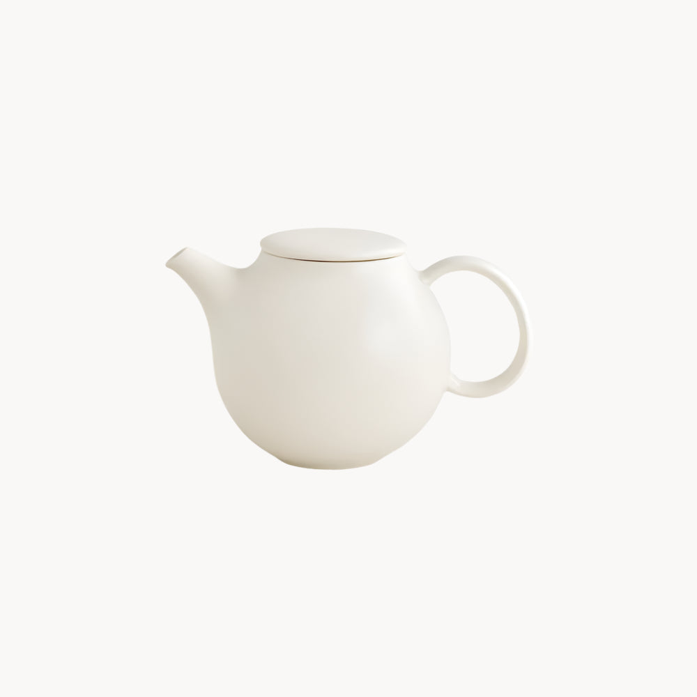 Photo of PEBBLE teapot 500ml / 18oz ( white ) [ KINTO USA ] [ ]