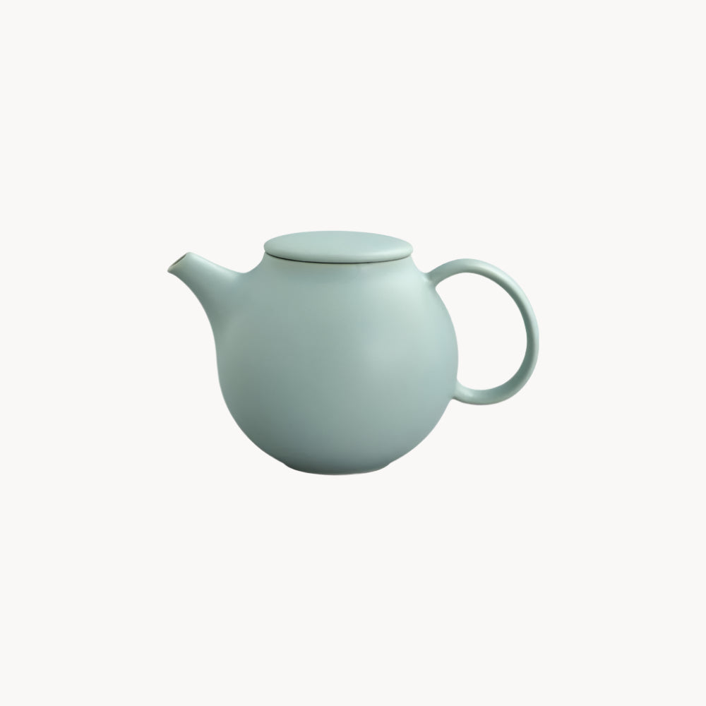Photo of PEBBLE teapot 500ml / 18oz ( moss green ) [ KINTO USA ] [ ]